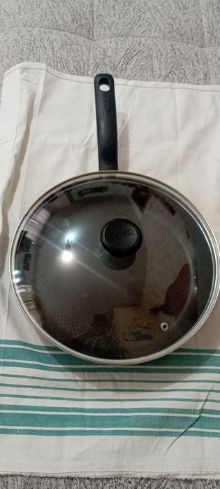 Кухонная сковородка