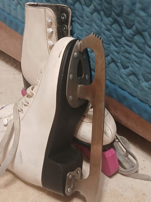 Коньки в хорошем состоянии