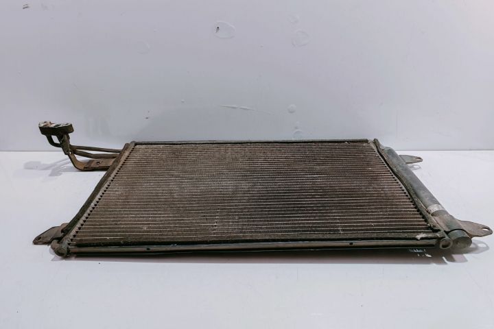 Radiator Clima 1K0298403 Volkswagen VW Golf a 5-a generatie seria
