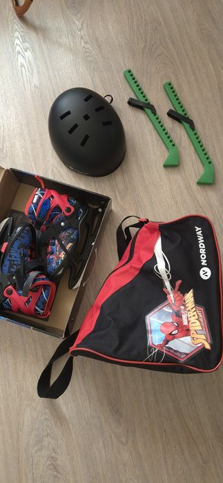 Продам детские коньки