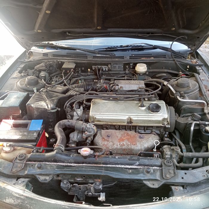 Митсубиси Галант 7 поколения.