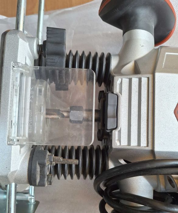 Оберфреза Black & Decker KW900E и  оригинално японско ел. ренде Makita