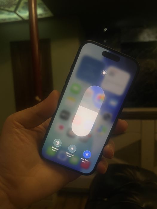 айфон 16 128гб емкость 100