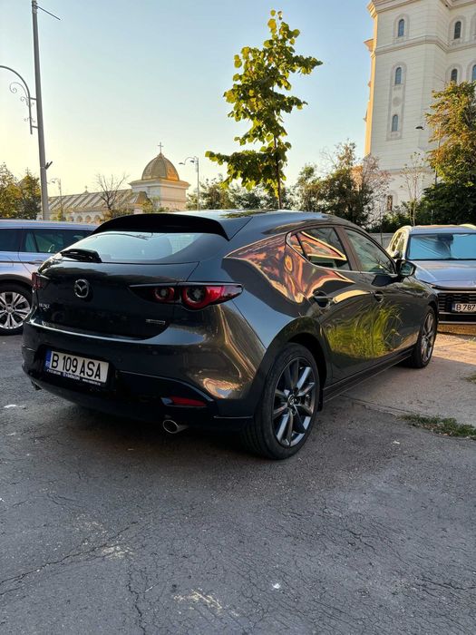 Mazda 3 2024 Exclusive-Line