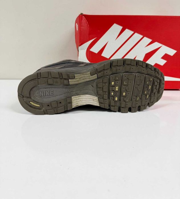 Nike P-6000 Cave Stone Metallic Silver