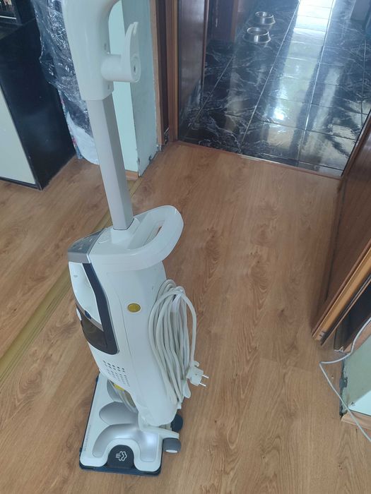 Прахосмукачка и парочистачка ROWENTA RY8561WH CLEAN&STEAM MULTI