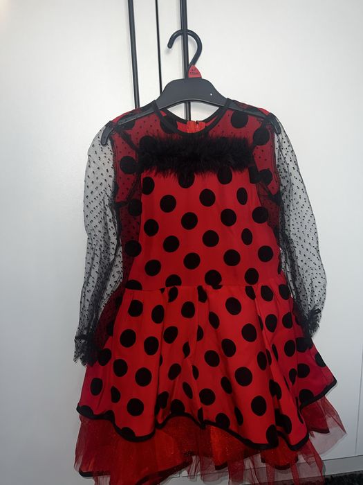 Платье на девочку 5-6 лет