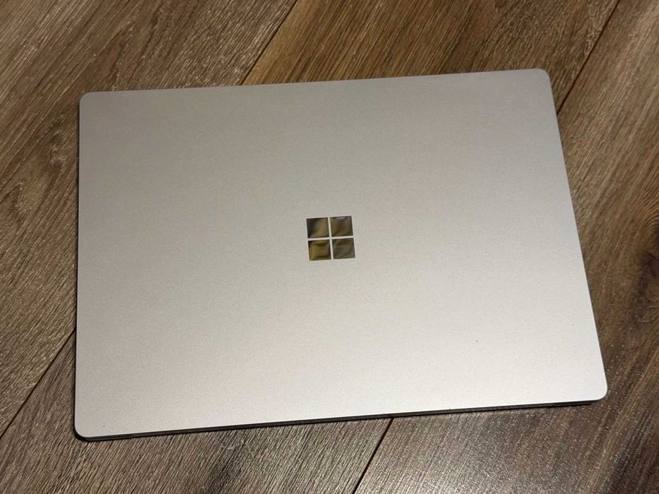 Microsoft Surface laptop 4 i5-1145G7/8RAM/256SSD/Iris XE/QHD Touch