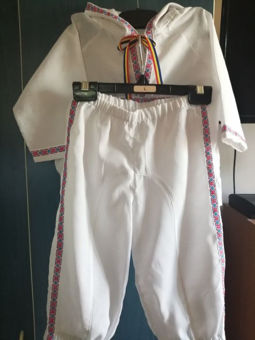 Costum popular băieți