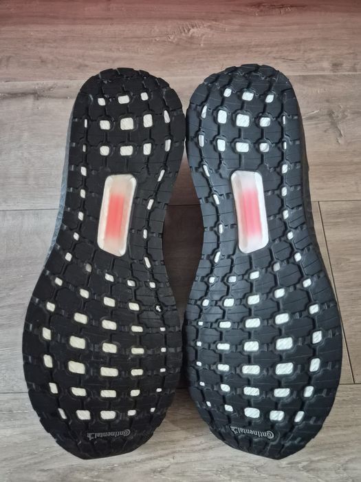 Маратонки Adidas ULTRABOOST 20