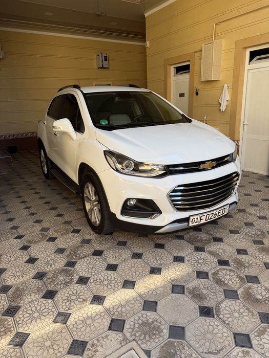 Tracker 1 nasiya savdoga beriladi yiliga 25%