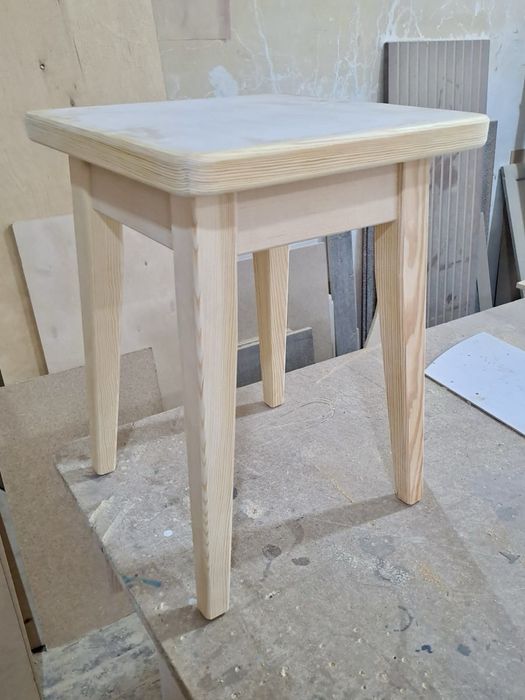 Продам табуретки