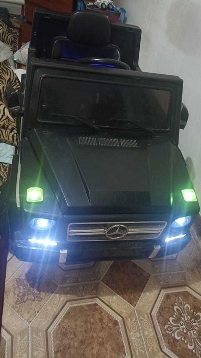 Продам детскую машинку