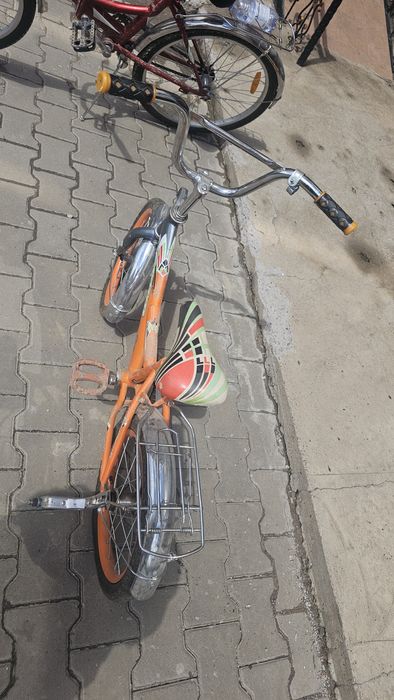 Продам велосипед 3-7 лет