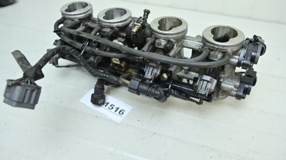 Rampa De Injectie cu TPS uri  Kawasaki Z750 2004 - 2006