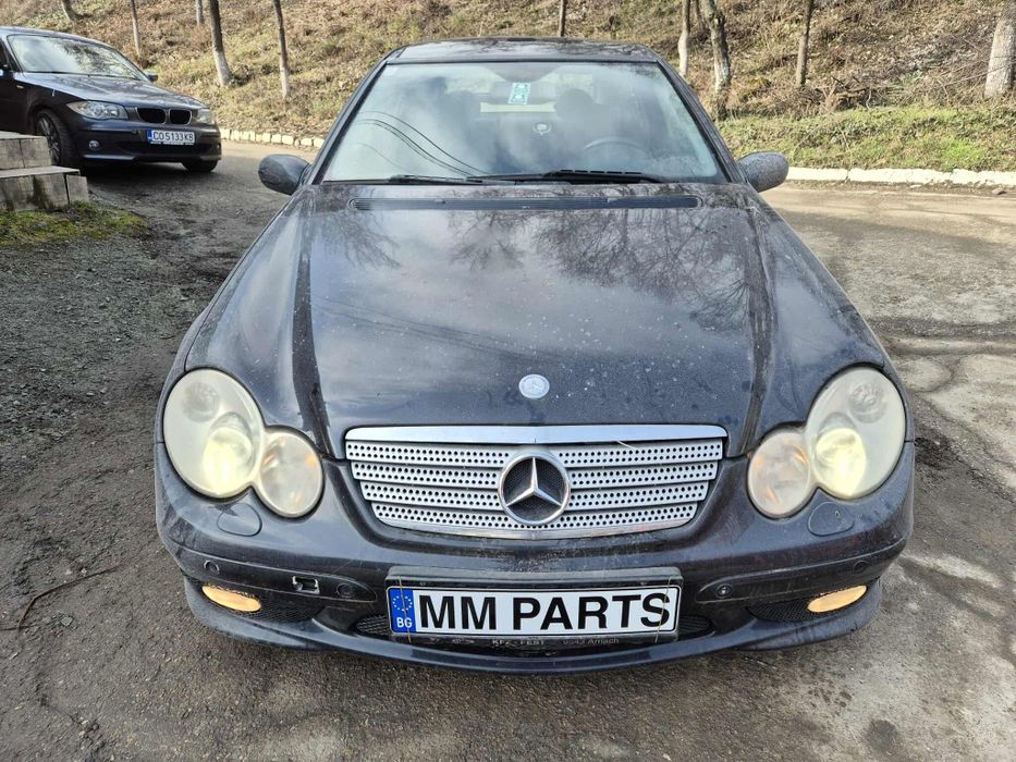 Mercedes W203 C230 204кс M272 AMG пакет ксенон ръчка НА ЧАСТИ!