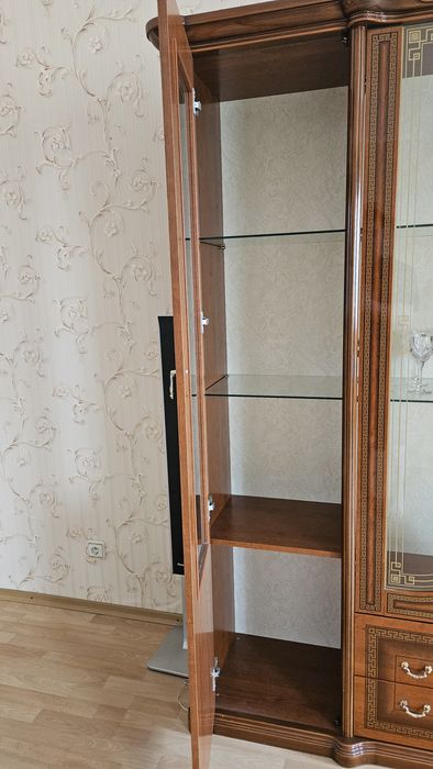 Сервант для гостиной, Италия, орех