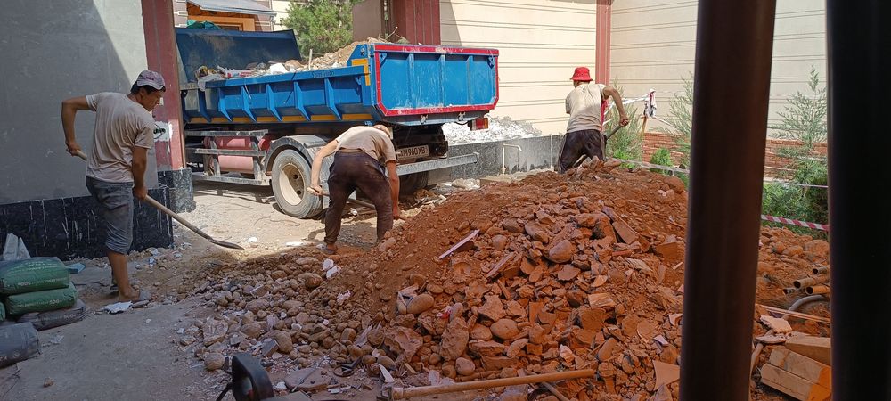 Вывоз строй мусора.