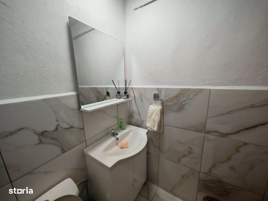 Decomandat, 4 camere, zona Brazda, 76.6 mp