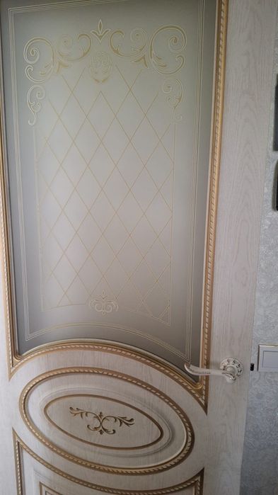 Продам двери межкомнатные