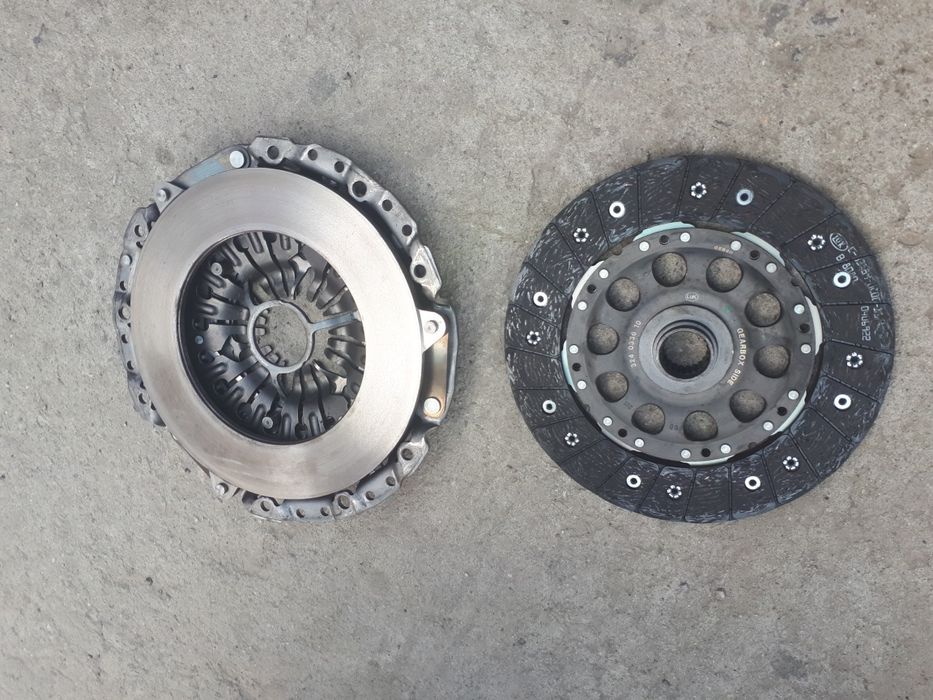 Съединител и притискател за BMW E46 E90 E91 320d 1 series E87