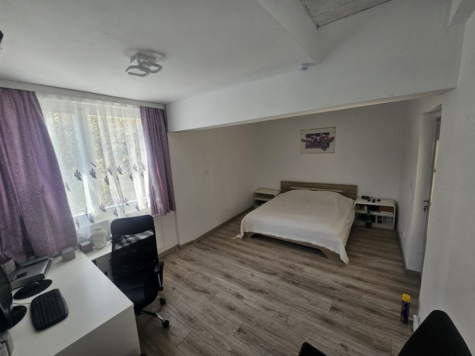 Casa 2 camere de vânzare,Piatra Neamt