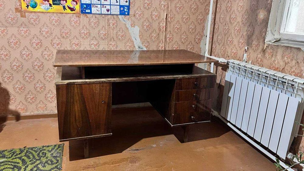 Продам письменный стол