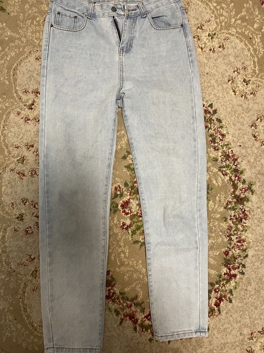 Джинсы женские