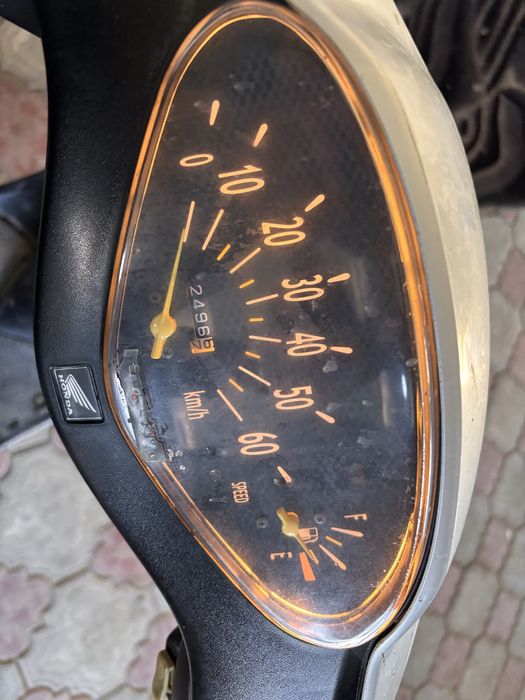Продам  мопед  хонда дио 62