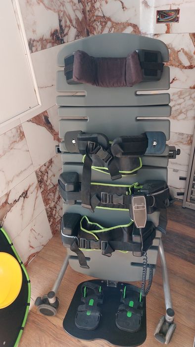 Verticalizator cu telecomanda