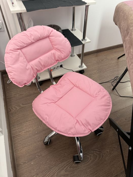 Продам анатомическую кушетку и стул