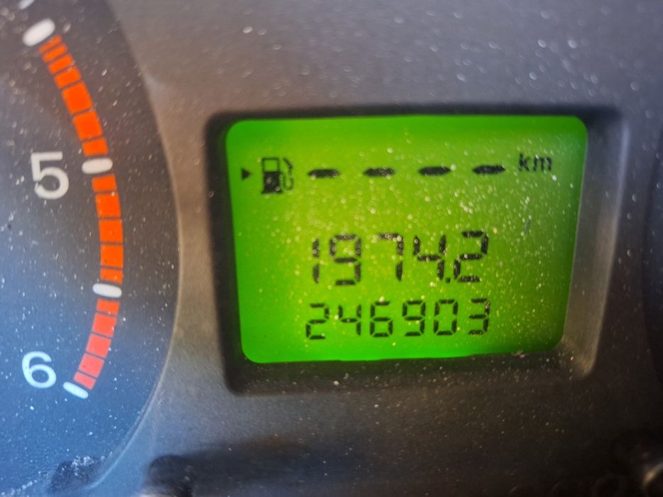 Ford transit 2011 2.2 140 CP