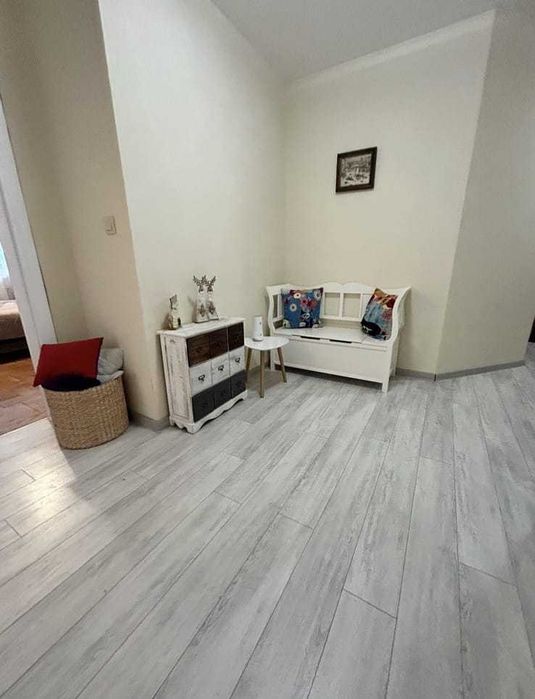 Продава се Тристаен апартамент в София, Хладилника - 103 кв.м за 1906 €/кв.м - Снимка #4