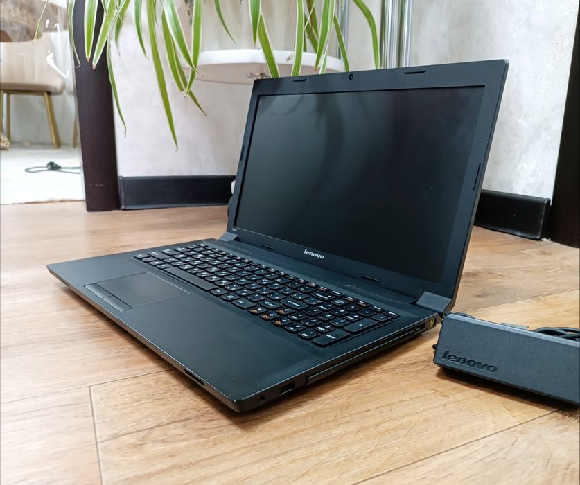НОУТБУК LENOVO Windows 10, Microsoft office.