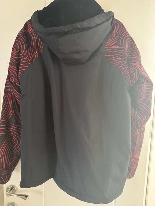 Спортно Яке Nike