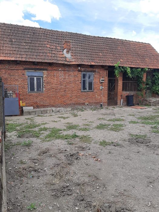 Casa cu teren sat