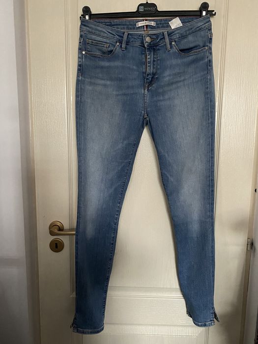 Blugi de damă  Calvin  Klein originali ; Tomy H.