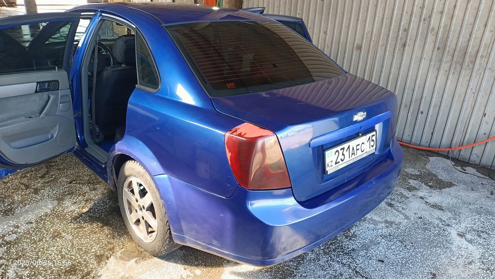 Продам Лачетти.автомат,1.6,2005