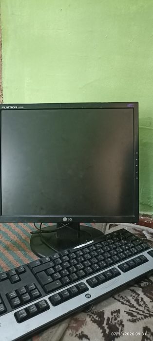 Kompyuter sotiladi