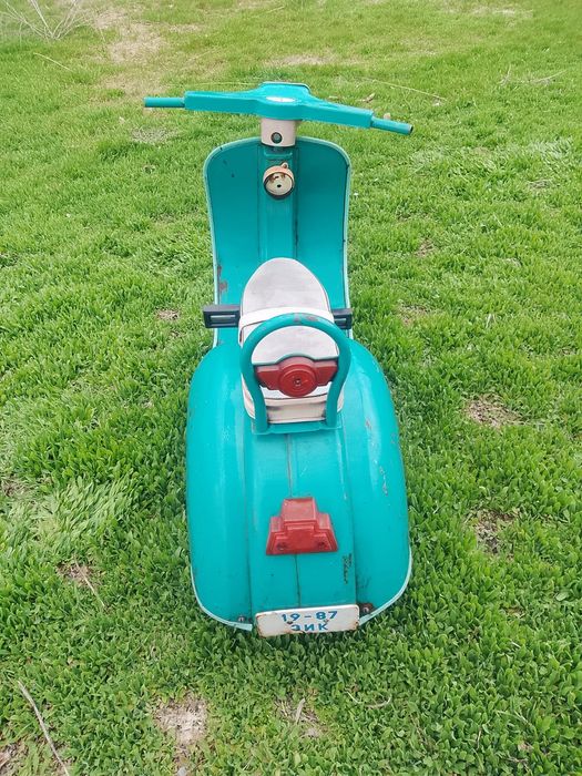 Велик Педальный мотороллер