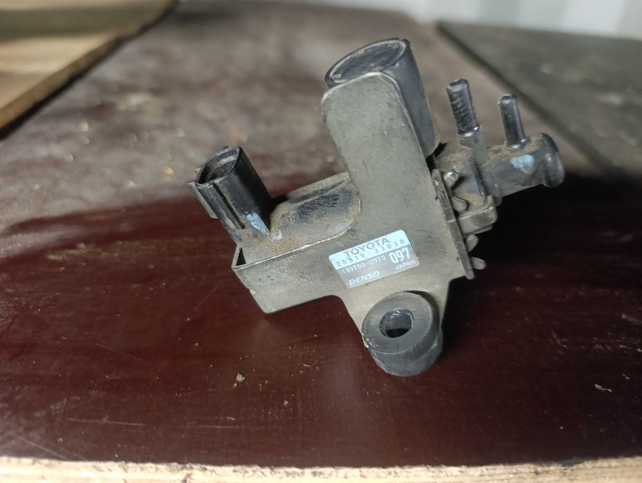 Вакум клапан турбо Тойота / Toyota 1,4D4D 25819-330**