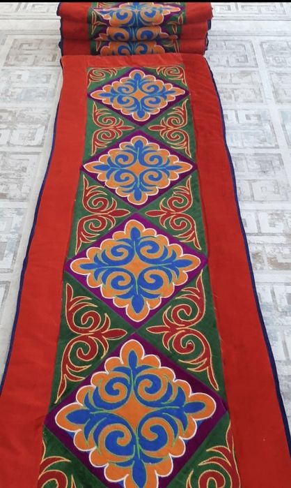 Көрпелер  размеры 2,30×0,8м 2шт