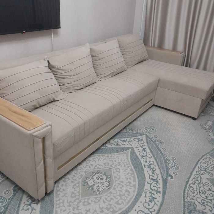 Диван бежевый, астана