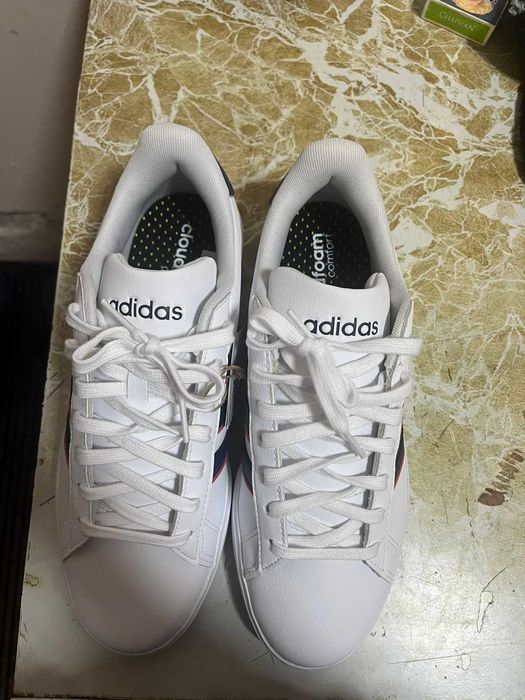 Кроссовки Adidas Grand Court