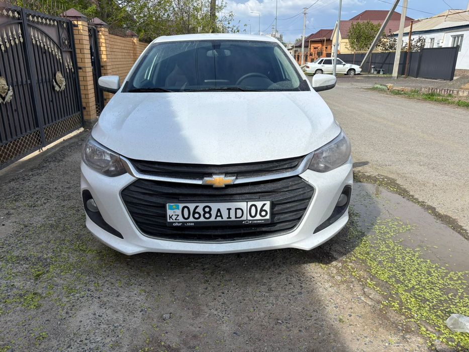 Продам машину шевроле