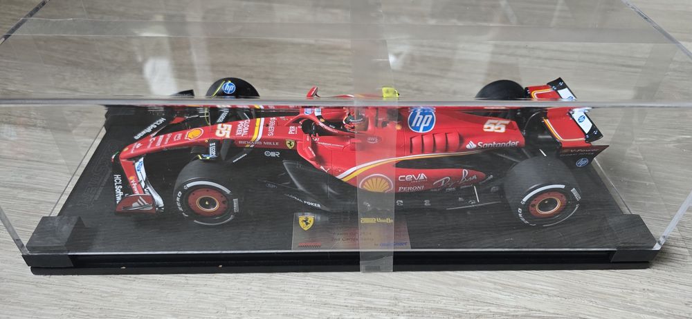Ferrari SF-24 Carlos Sainz – LookSmart 1:18 – Austin GP 2024 – machetă