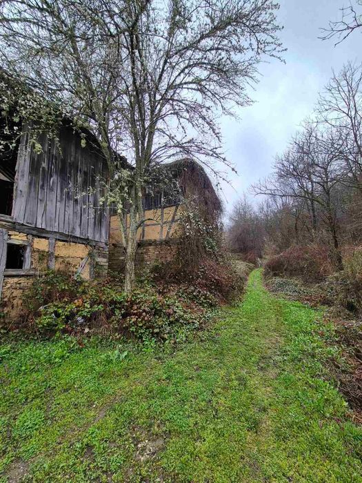 Парцел в област София !