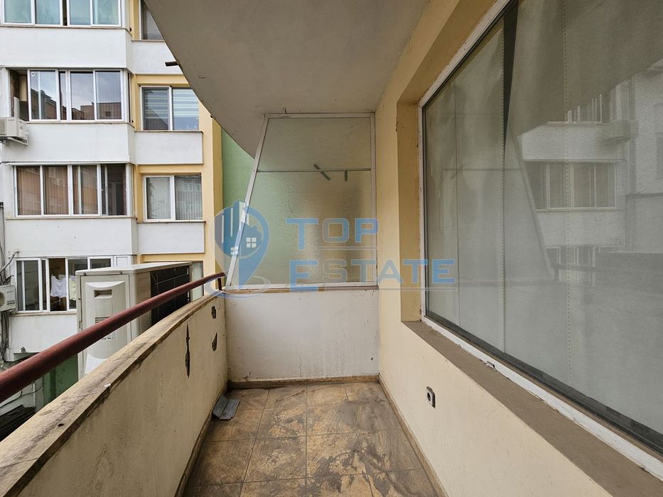 Продава се Тристаен апартамент в Велико Търново, Център - 105 кв.м за 1715 €/кв.м - Снимка #8