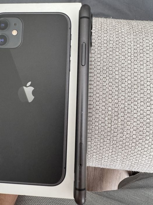 iPhone 11 128 gb акб 73%
