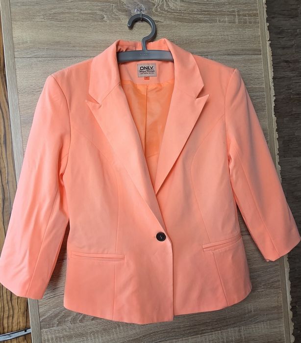 Женский пиджак. Жакет